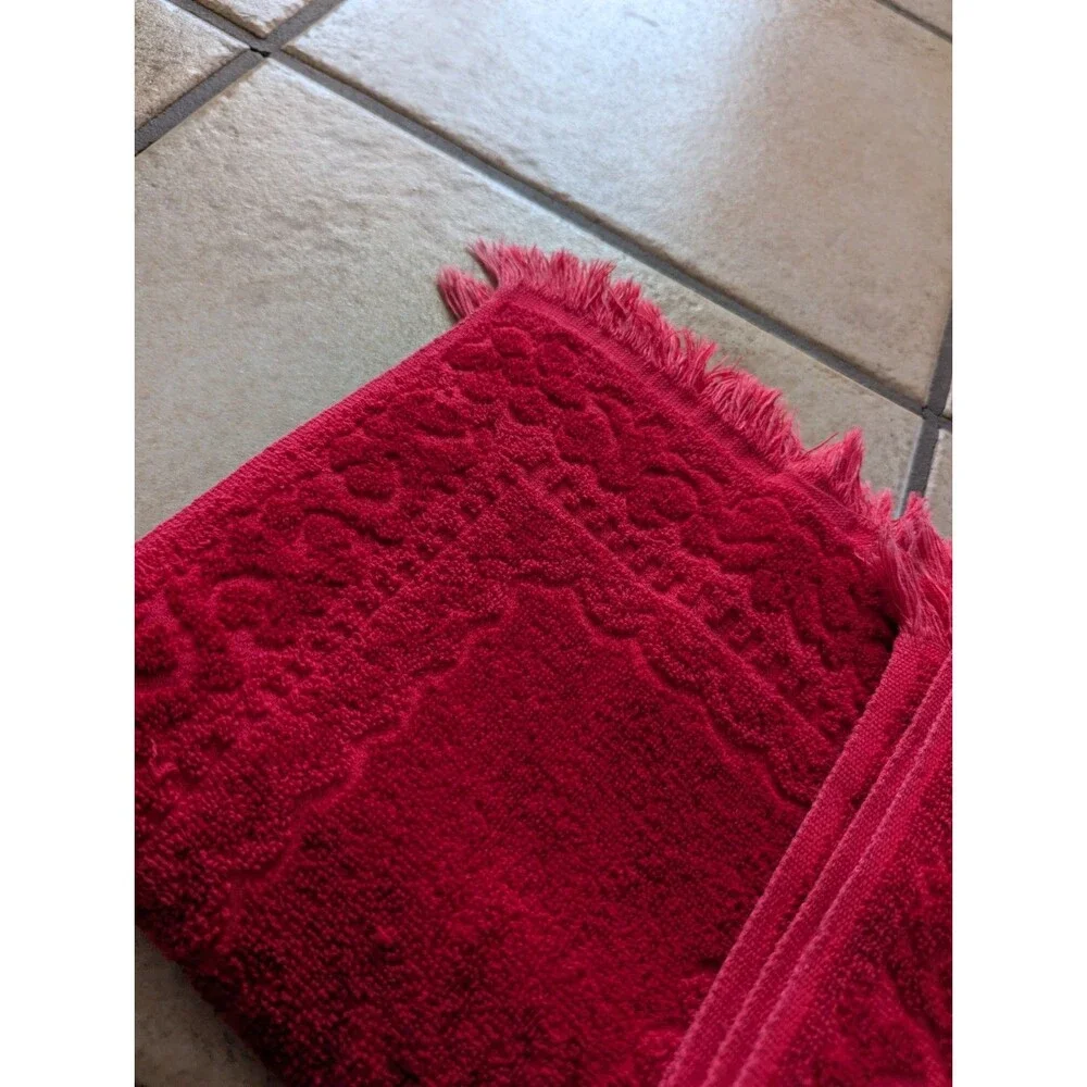 Vintage Fashion Manor Decorator Towels Set of 4  Red Fringe Jacquard bath hand